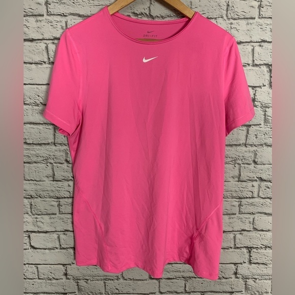 Nike Tops - Nike Dri- Fit Women’s Hot Pink Athletic Shirt Size  XL